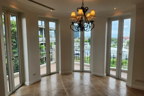 Кондоминиум с 3 спальнями в Банг Каео, Таиланд № 154891 - фото 11