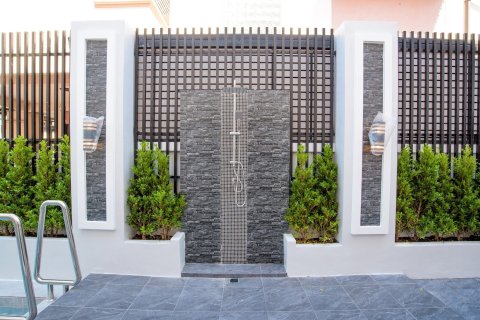 House in Pattaya, Thailand 4 bedrooms № 154895 - photo 28