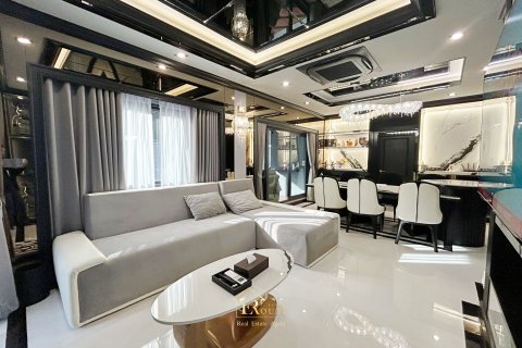 Maison à Pathum Thani, Thaïlande 4 chambres № 154892 - photo 7