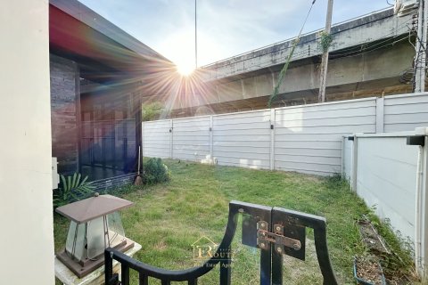 Maison à Pathum Thani, Thaïlande 4 chambres № 154892 - photo 28