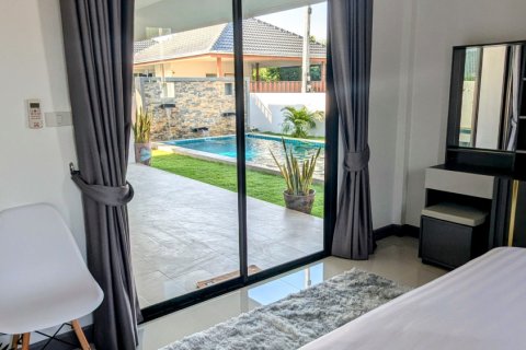 House in Hua Hin, Thailand 3 bedrooms № 154897 - photo 8