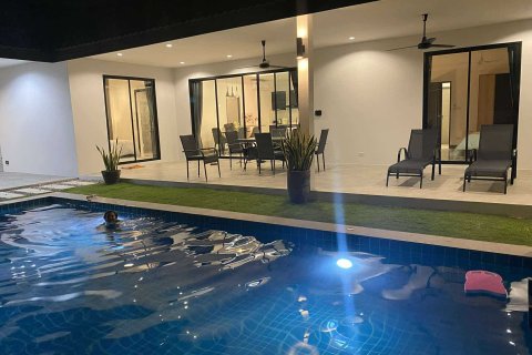 House in Hua Hin, Thailand 3 bedrooms № 154897 - photo 22