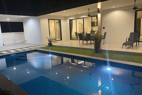 House in Hua Hin, Thailand 3 bedrooms № 154897 - photo 26