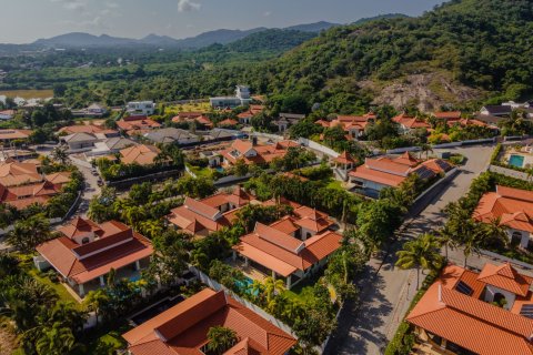 Villa in Hua Hin, Thailand 4 bedrooms № 145939 - photo 5