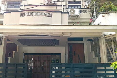 Townhouse in Bangkok, Thailand 6 bedrooms № 190457 - photo 6