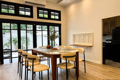 Townhouse in Bangkok, Thailand 6 bedrooms № 190457 - photo 13