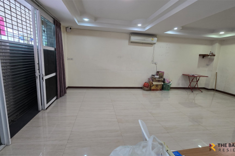 Townhouse in Bangkok, Thailand 4 bedrooms № 190453 - photo 7
