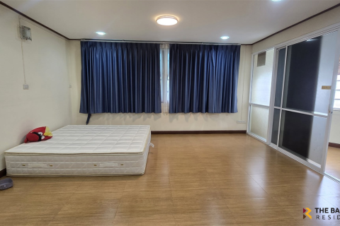 Townhouse in Bangkok, Thailand 4 bedrooms № 190453 - photo 9