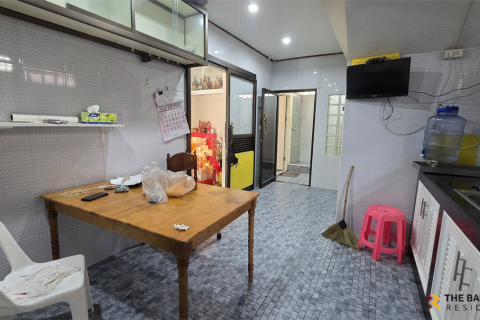 Townhouse in Bangkok, Thailand 4 bedrooms № 190453 - photo 12