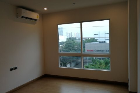Condo à Huai Khwang, Bangkok, Thaïlande, 2 chambres № 200586 - photo 3