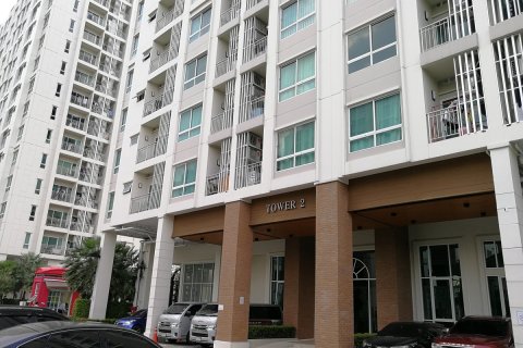 Condo à Huai Khwang, Bangkok, Thaïlande, 2 chambres № 200586 - photo 4