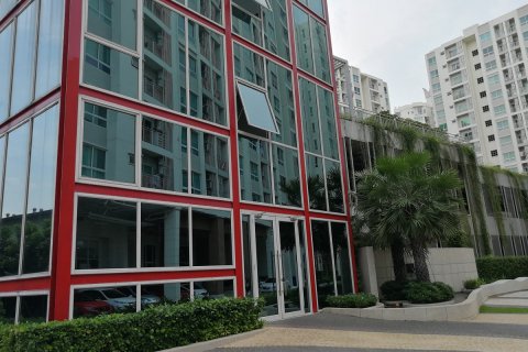 Condo à Huai Khwang, Bangkok, Thaïlande, 2 chambres № 200586 - photo 11