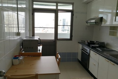 Кондоминиум с 3 спальнями в Ваттхане, Бангкок, Таиланд № 200585 - фото 8