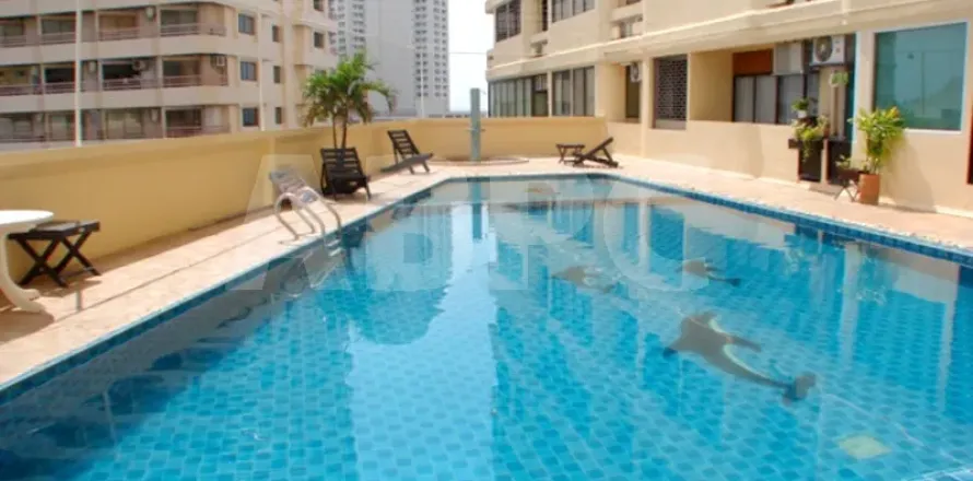 Estudio en el condominio en Pattaya, Tailandia № 212069