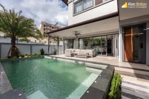 Maison à Pattaya, Thaïlande 4 chambres № 212068