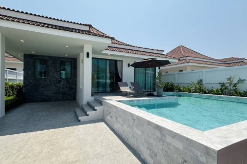 Villa à Pran Buri, Thaïlande 3 chambres № 172695