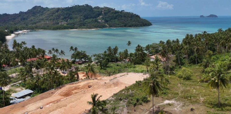 Земельный участок в Сураттхани, Таиланд № 172693