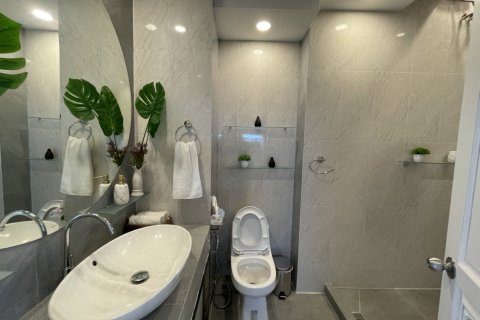 สตูดิโอในคอนโดมิเนียมในจอมเทียน, พัทยา, ประเทศไทย № 204367 - รูปถ่าย 17