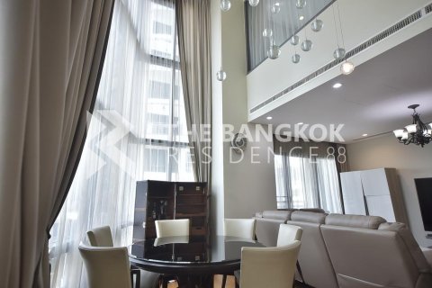 Condominio de 3 dormitorios en Bangkok, Tailandia № 210205 - foto 4