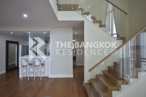 Condominio de 3 dormitorios en Bangkok, Tailandia № 210205 - foto 5