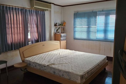House in Thawi Watthana, Bangkok, Thailand 4 bedrooms № 154368 - photo 4