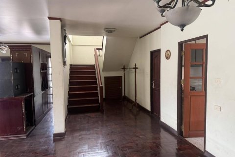 House in Thawi Watthana, Bangkok, Thailand 4 bedrooms № 154368 - photo 8