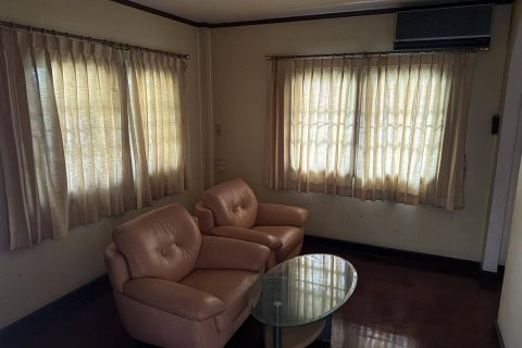 House in Thawi Watthana, Bangkok, Thailand 4 bedrooms № 154368 - photo 15