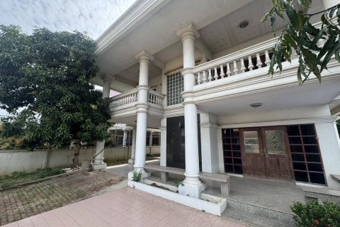 House in Thawi Watthana, Bangkok, Thailand 4 bedrooms № 154368 - photo 2