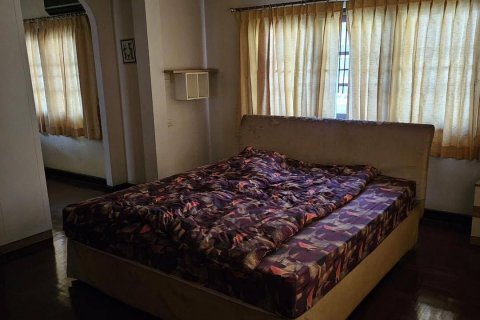House in Thawi Watthana, Bangkok, Thailand 4 bedrooms № 154368 - photo 28