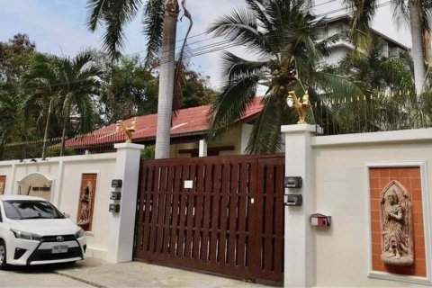 Дом в Паттайе, Таиланд с 10 спальнями № 154370 - фото 3