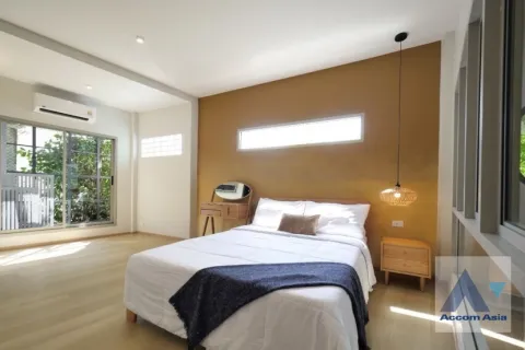 Reihenhaus in Watthana, Bangkok, Thailand 3 Schlafzimmer № 215535 - Foto 13
