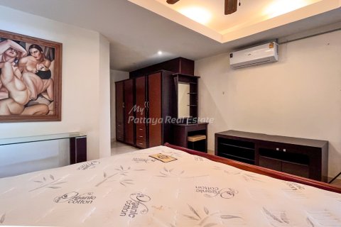 Condo in Pattaya, Thailand, 2 bedrooms  № 156763 - photo 13