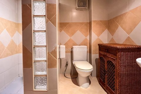 Condo in Pattaya, Thailand, 2 bedrooms  № 156763 - photo 16