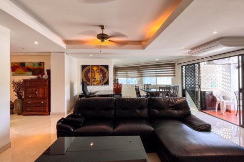 Condo in Pattaya, Thailand, 2 bedrooms  № 156763 - photo 3
