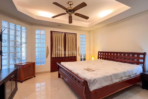 Condo in Pattaya, Thailand, 2 bedrooms  № 156763 - photo 14