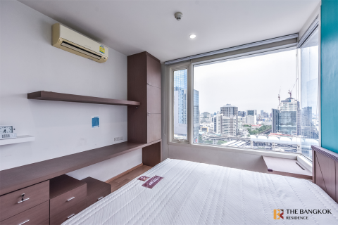 Condo in Bangkok, Thailand, 2 bedrooms  № 184274 - photo 2