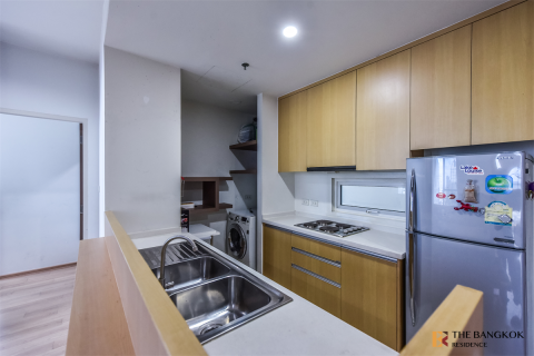 Condo in Bangkok, Thailand, 2 bedrooms  № 184274 - photo 8