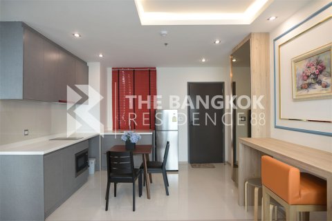 Condo in Bangkok, Thailand, 2 bedrooms  № 184275 - photo 9