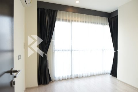 Condo in Bangkok, Thailand, 2 bedrooms  № 184275 - photo 6