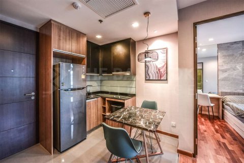 Condo in Bangkok, Thailand, 1 bedroom  № 184276 - photo 4