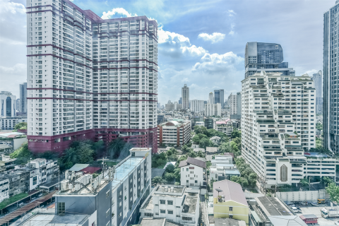 Condo in Bangkok, Thailand, 1 bedroom  № 184273 - photo 4