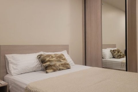 Кондоминиум с 2 спальнями в Кхлонг Сане, Бангкок, Таиланд № 158247 - фото 6