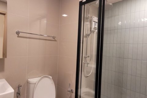 Кондоминиум с 2 спальнями в Кхлонг Сане, Бангкок, Таиланд № 158247 - фото 7