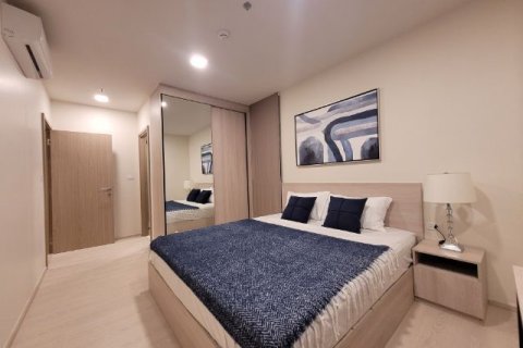 Кондоминиум с 2 спальнями в Кхлонг Сане, Бангкок, Таиланд № 158247 - фото 3