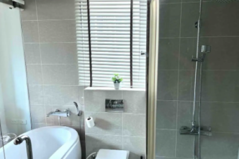 Condo in Watthana, Bangkok, Thailand, 2 bedrooms  № 158248 - photo 5