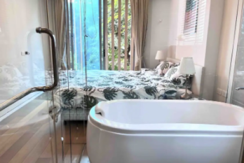 Condo in Watthana, Bangkok, Thailand, 2 bedrooms  № 158248 - photo 8