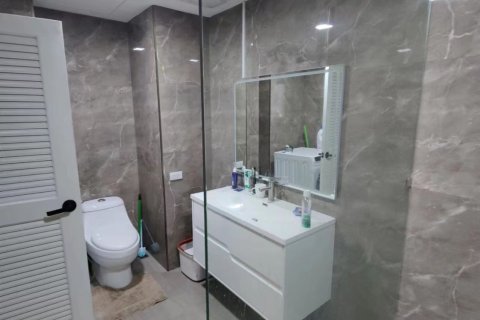 Studio dans le Condo à Pattaya, Thaïlande  № 158242 - photo 14