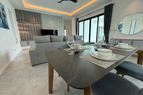 Villa in Hua Hin, Thailand 3 bedrooms № 163267 - photo 7