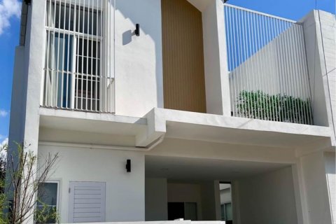 Maison à Chiang Mai, Thaïlande 3 chambres № 163271