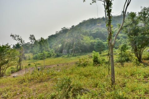 ที่ดินในอำเภอหัวหิน, ประเทศไทย 68800 ตร.ม. № 222057